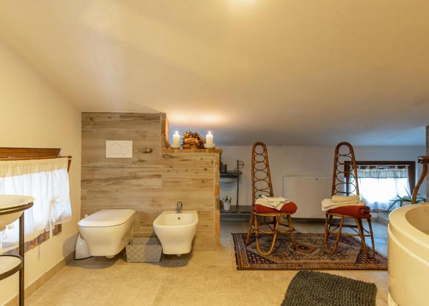 Veneto Castelnuovo del Garda King Room with Spa Bath - Attic 