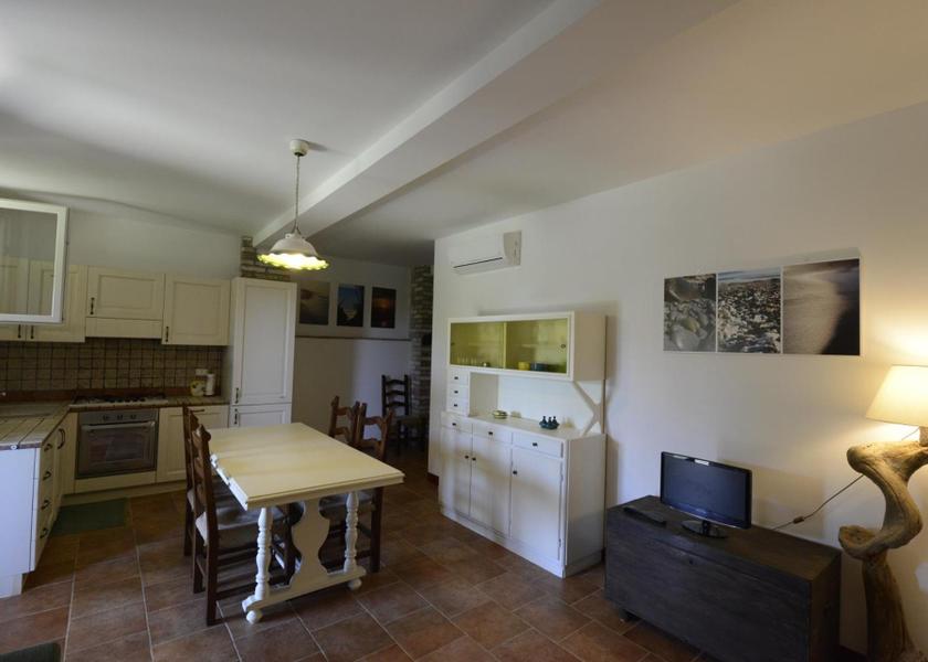Tuscany Castiglione della Pescaia Deluxe One-Bedroom Apartment with Garden View