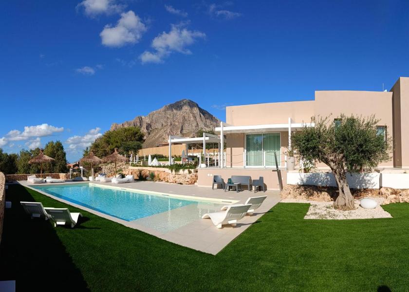 Sicily Custonaci swimming pool