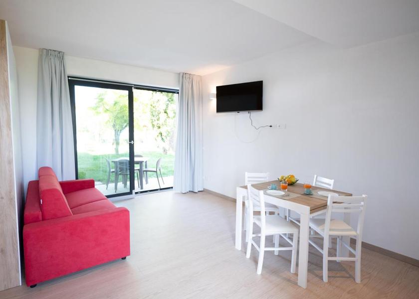 Veneto Lazise One-Bedroom Apartment with View