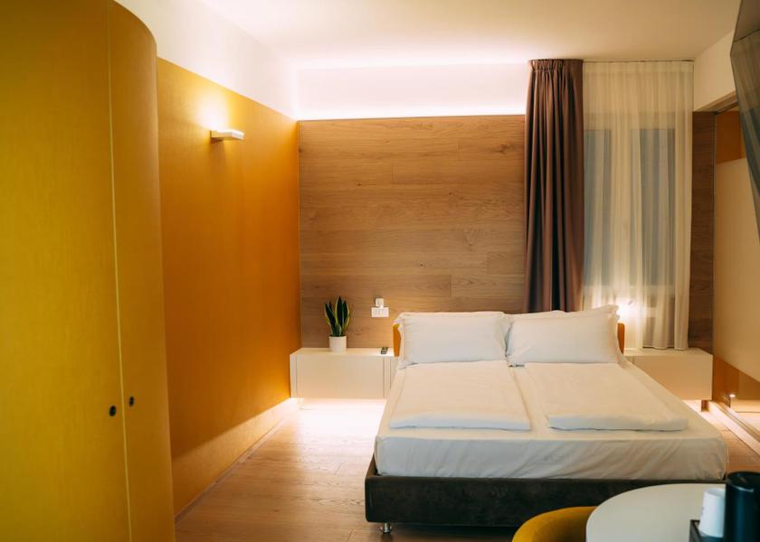 Veneto Lazise Double Room with Lake View