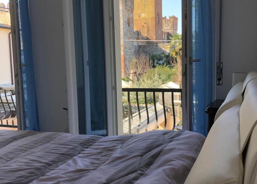Veneto Lazise Apartment with Balcony