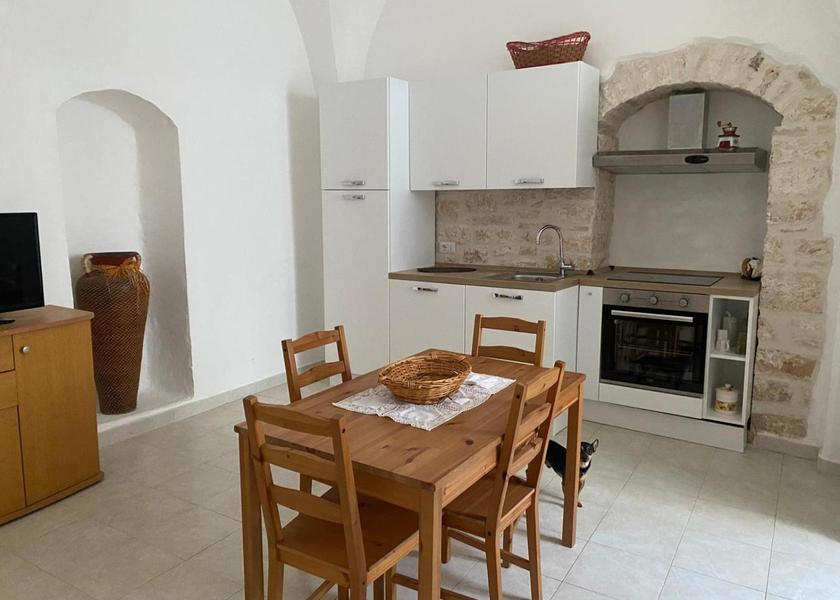 Puglia Locorotondo kitchen