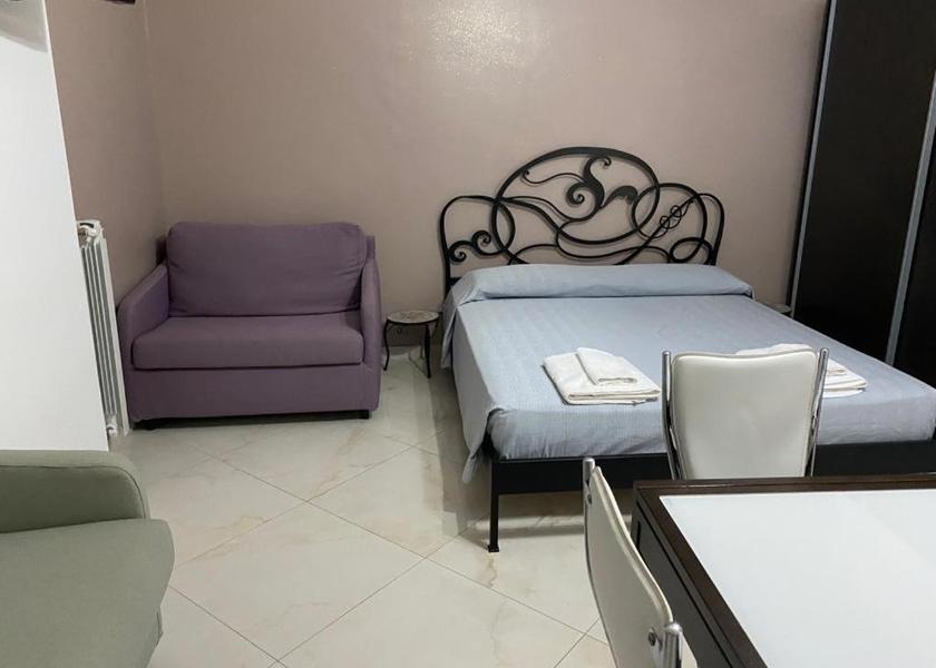 Calabria Reggio Calabria Triple Room with Private Bathroom