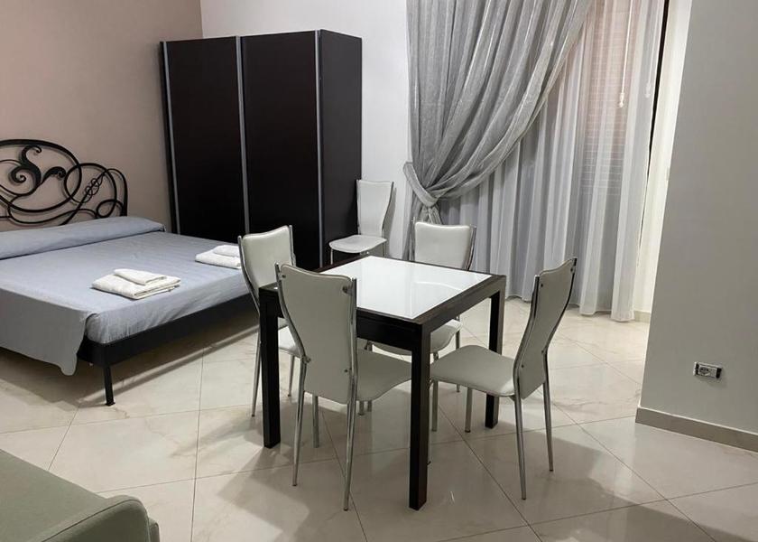 Calabria Reggio Calabria Triple Room with Private Bathroom