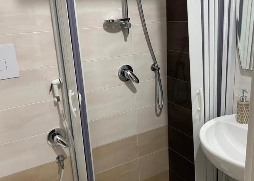 Calabria Reggio Calabria Triple Room with Private Bathroom