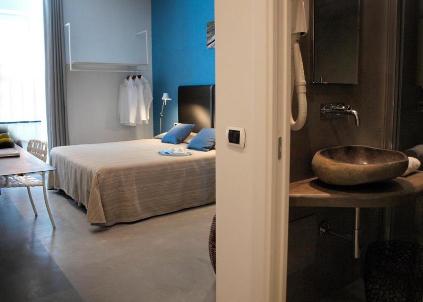 Liguria Riomaggiore Triple Room