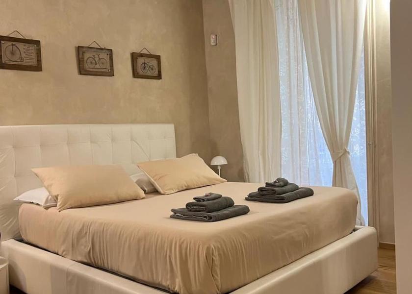 Lombardy Sarnico bed