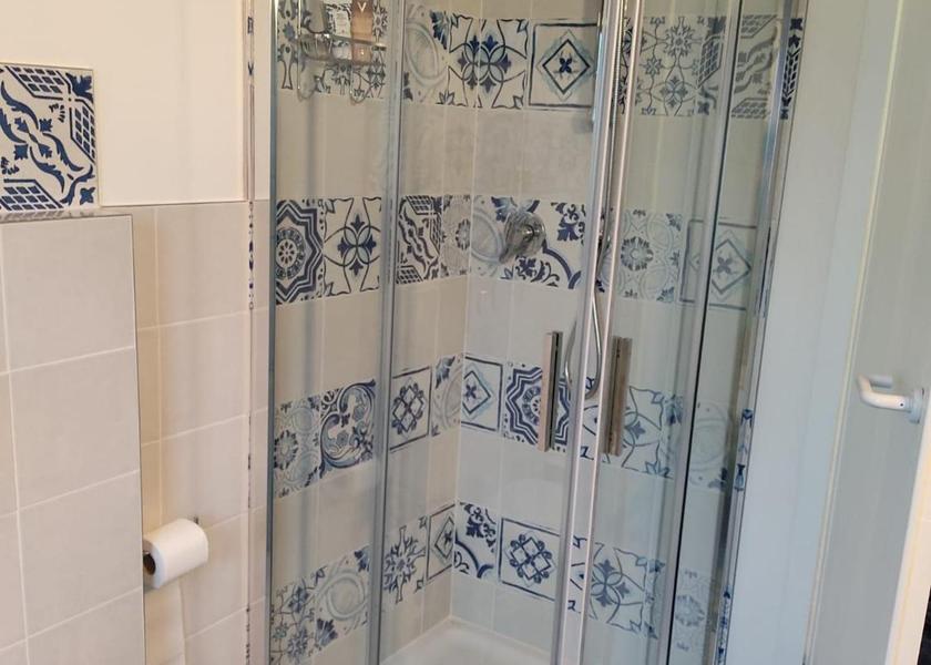 Liguria Sanremo bathroom