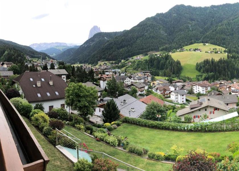 Trentino-Alto Adige Ortisei Apartment with Balcony