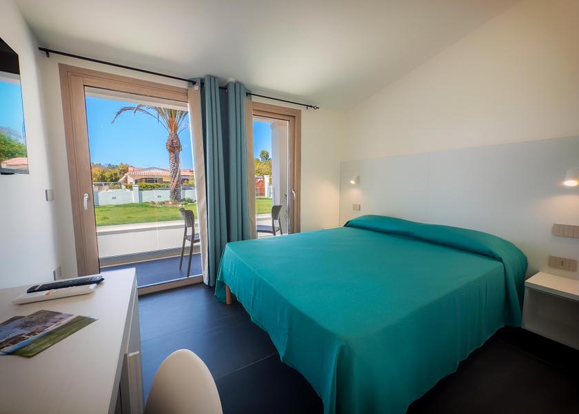 Sardinia Tortoli Camera doppia-Superiore-Bagno privato con doccia-Vista giardino