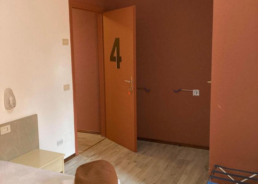 Lombardy Toscolano Maderno Economy Quadruple Room