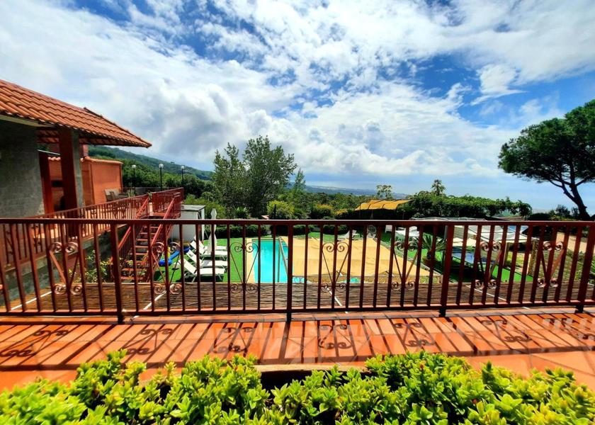 Campania Ercolano Deluxe Double or Twin Room with Mountain View