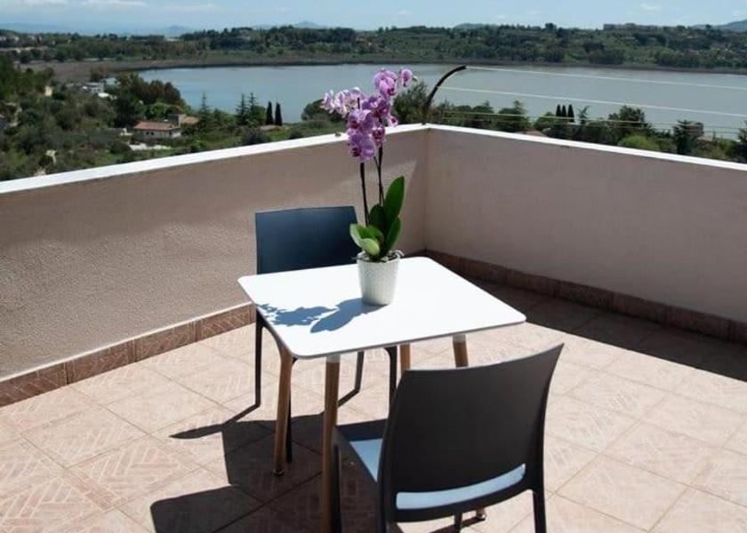 Sicily Enna Deluxe Family Suite