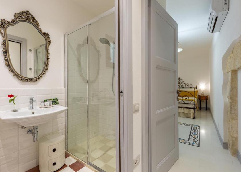 Sardinia Cagliari One-Bedroom Apartment with Terrace