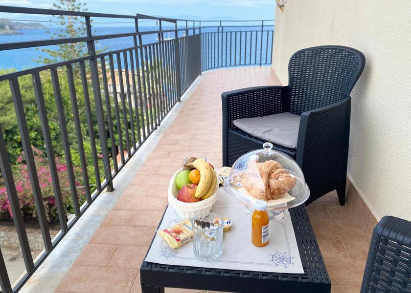 Campania Camerota Deluxe Room (2 Adults + 1 Child)
