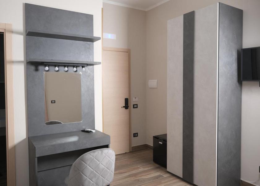 Campania Mercato San Severino Triple Room with Balcony