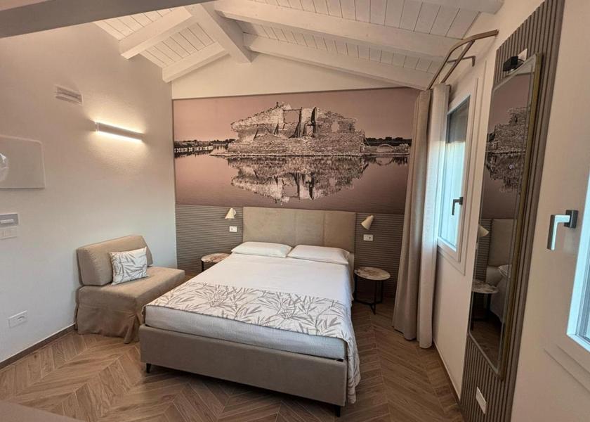 Emilia-Romagna Comacchio Deluxe Room (2 Adults + 1 Child)