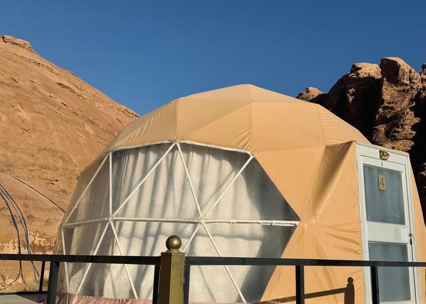 Aqaba Governorate Wadi Rum Luxury Triple Room