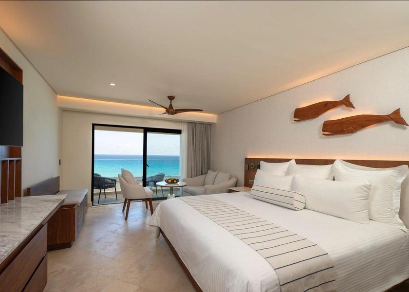 Quintana Roo Cancun Deluxe Ocean View Balcony King