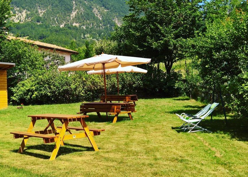 Abruzzo Villetta Barrea garden