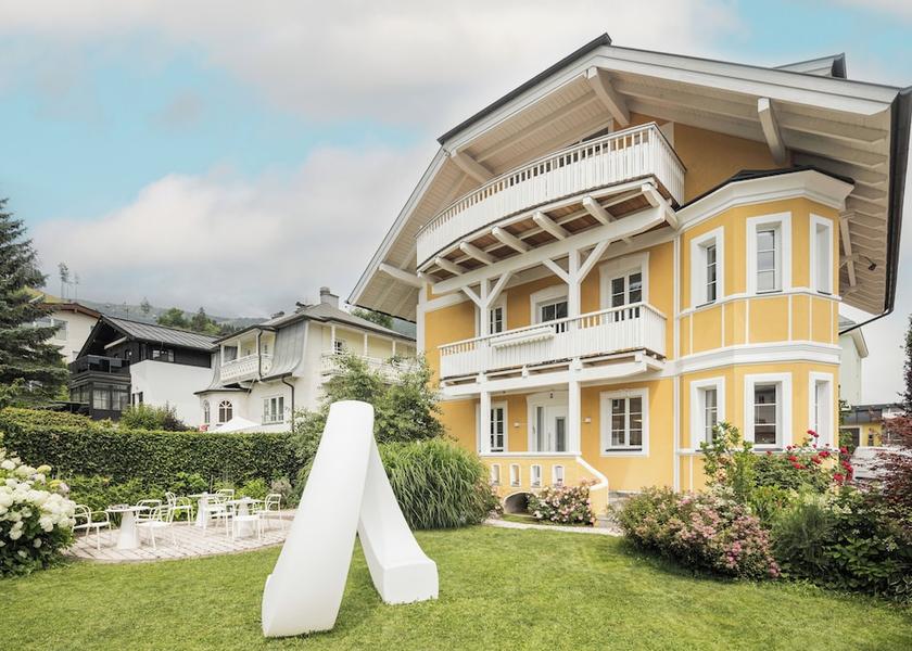 Salzburg State Zell am See Front of property