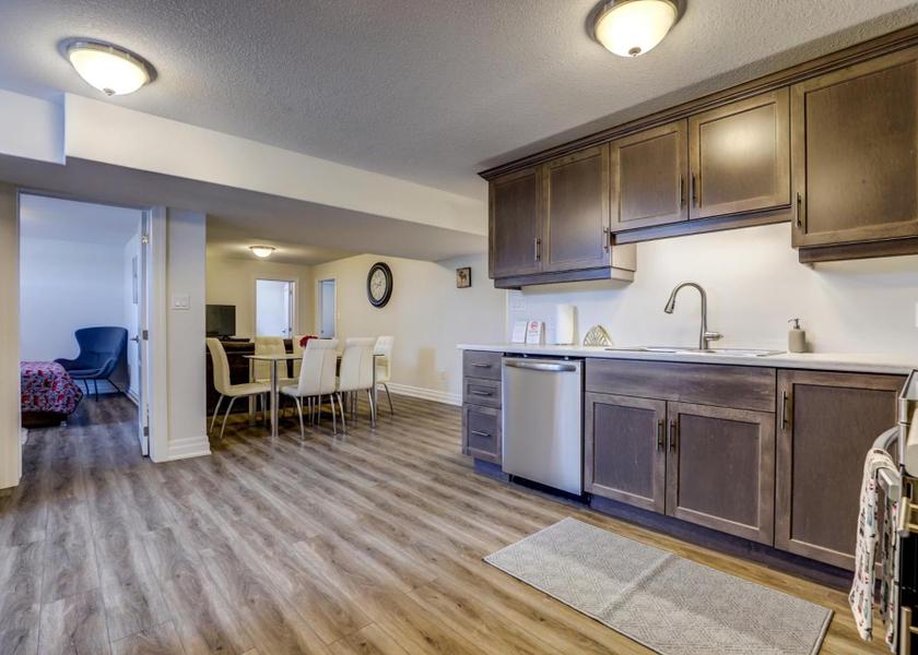 Ontario Saugeen Shores Four-Bedroom Apartment