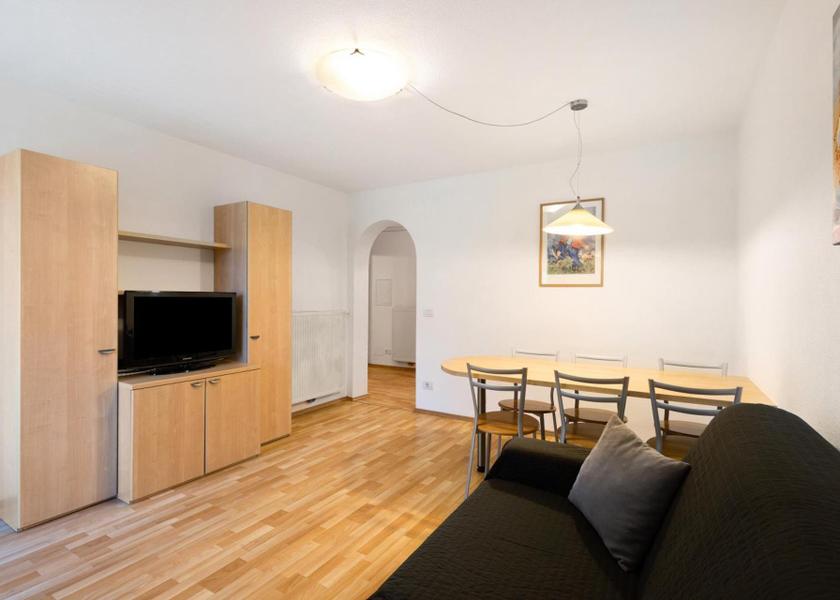 Trentino-Alto Adige Vipiteno Two-Bedroom Studio Apartment