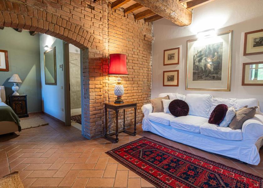 Emilia-Romagna Fidenza One-Bedroom Apartment with Garden View