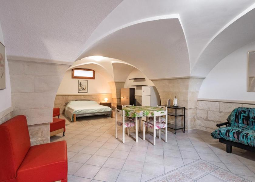 Puglia Muro Leccese Triple Room with Shower