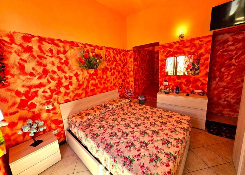 Lombardy Albavilla Large Double Room