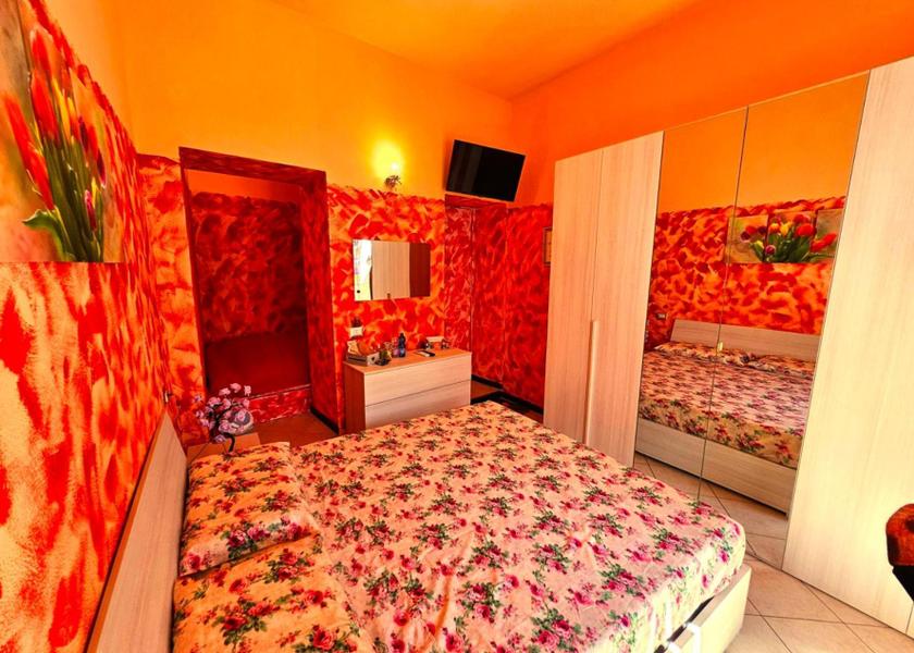 Lombardy Albavilla Large Double Room