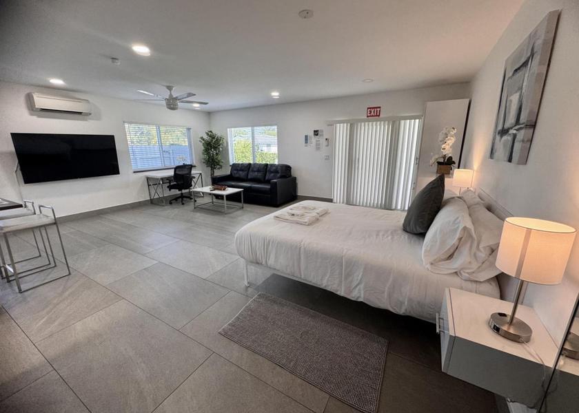Florida Deerfield Beach One-Bedroom Apartment