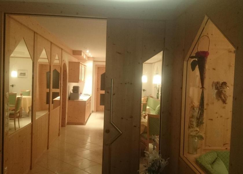 Trentino-Alto Adige Valle Aurina Double Room with Mountain View