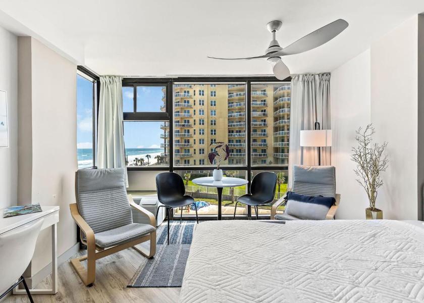 Florida Daytona Beach Shores Deluxe Studio