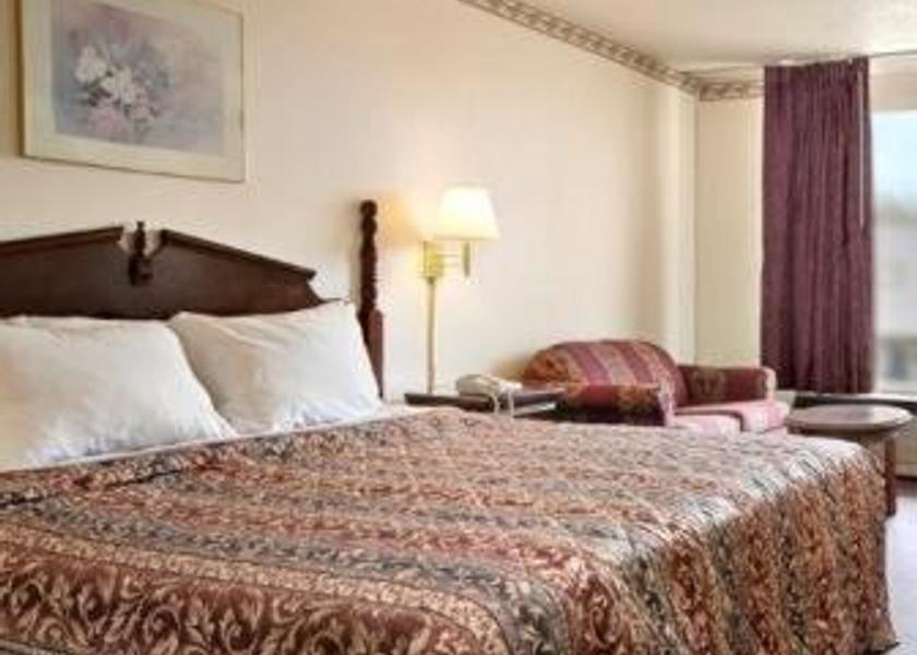 Tennessee Alcoa Double Room with Two Double Beds