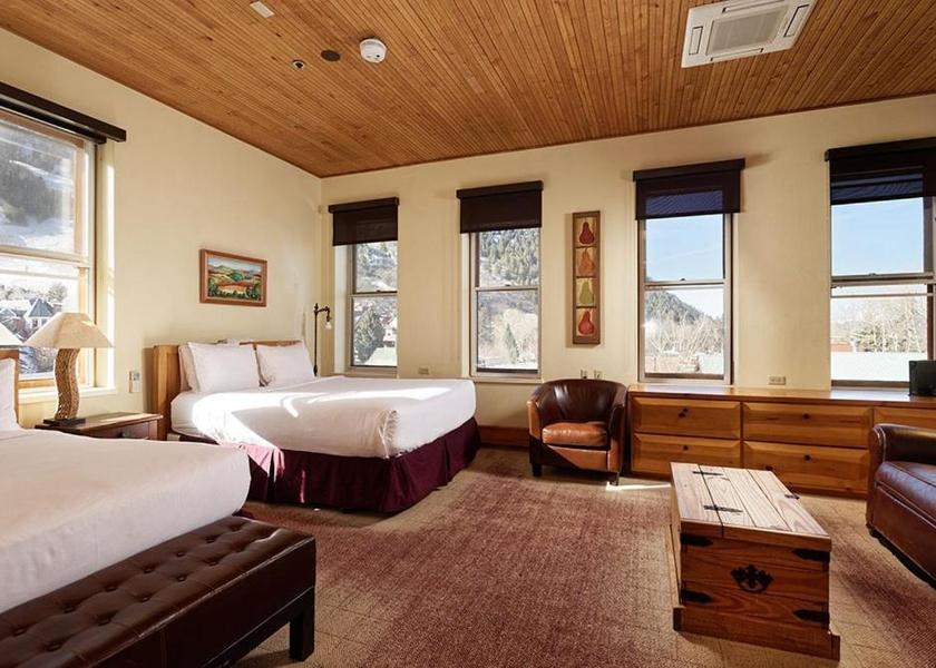 Colorado Aspen Standard Suite