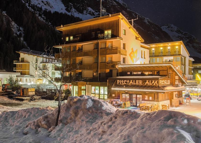 Tyrol Sankt Leonhard im Pitztal Facade