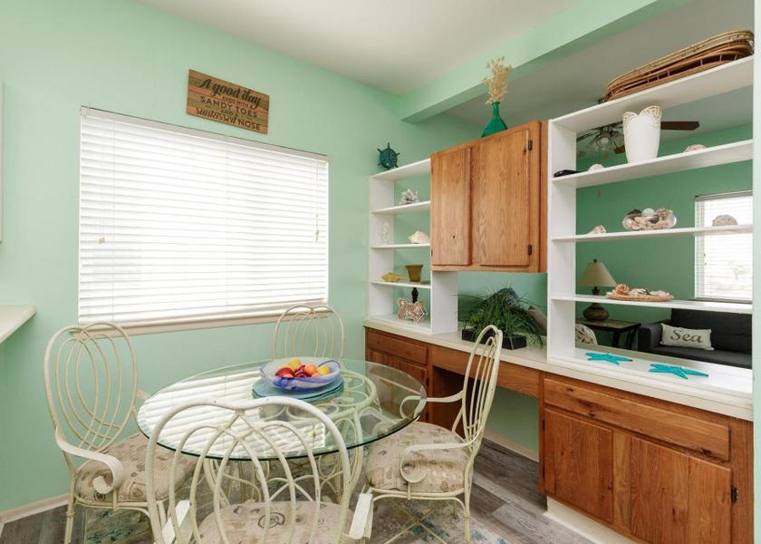 Texas Corpus Christi Apartment with Balcony