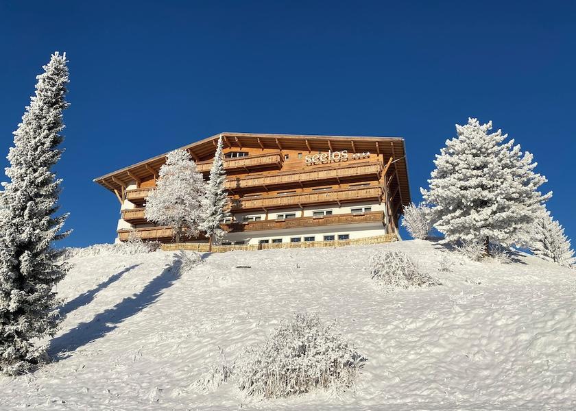 Tyrol Seefeld in Tirol Front of property