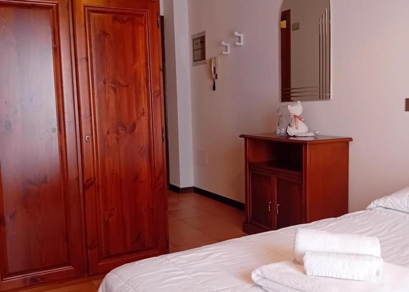 Emilia-Romagna Montecreto Double Room with Private Bathroom
