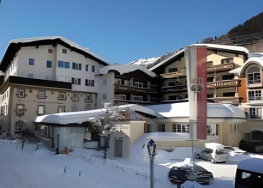 Tyrol Sankt Anton am Arlberg Hotel Exterior
