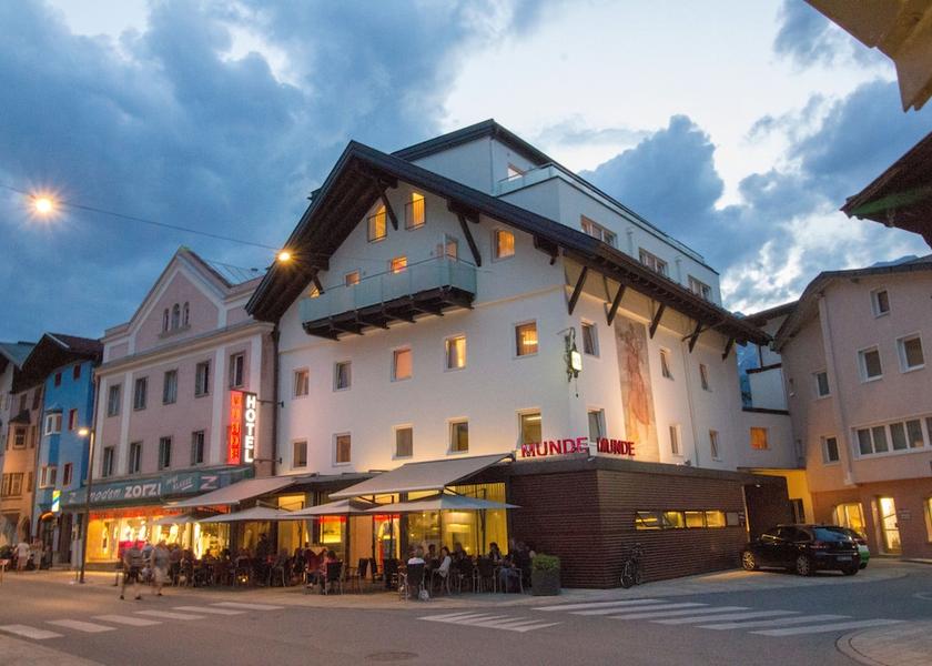 Tyrol Telfs Front of property - evening/night