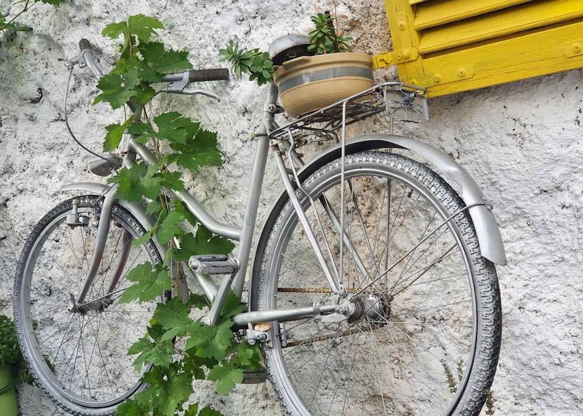 Herzegovina-Neretva Canton Mostar Exterior Detail