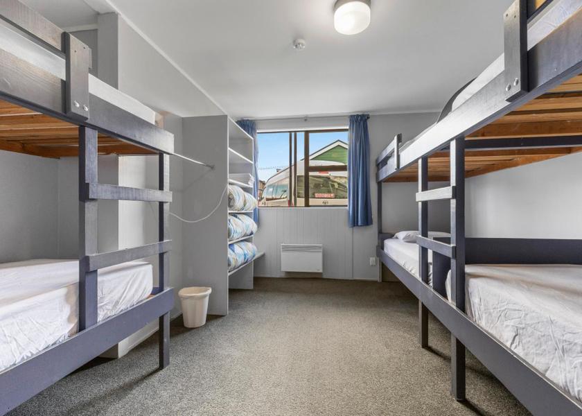 Manawatū-Whanganui National Park 6-Bed Mixed Dormitory Room