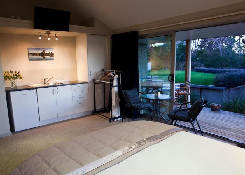 Tasman Region Mapua Deluxe Double or Twin Room with Mountain View