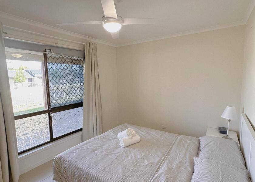 Queensland Brisbane Queen Room with Shared Bathroom