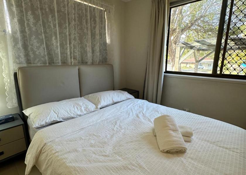 Queensland Brisbane Twin Room with Private External Bathroom