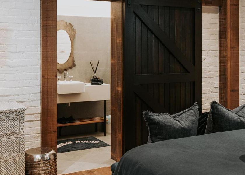 Tasmania Deloraine Superior King Room