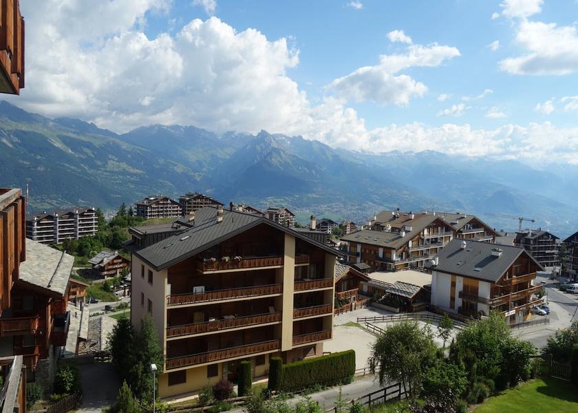 Valais Nendaz Exterior Detail